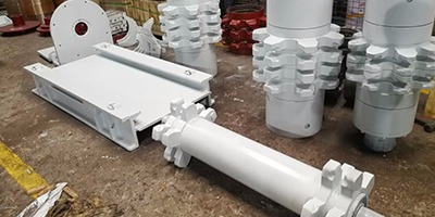 雙志機(jī)械告訴您怎樣生產(chǎn)質(zhì)量好的鍛造刮板、E型螺栓、刮板機(jī)配件